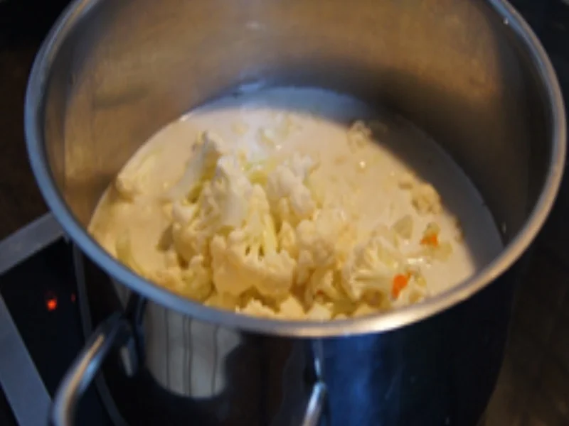 Rezept: Cremiger Kartoffel-Blumenkohl-Eintopf Bild Nr. 8 Cremiger Kartoffel-Blumenkohl-Eintopf - Rezept - Bild Nr. 8