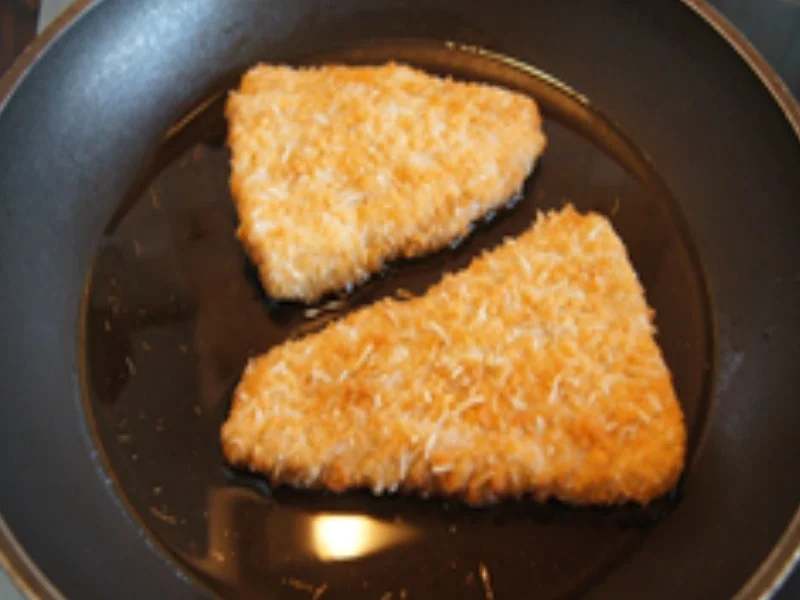 Rezept: Seelachsfilet in Kartoffelpanade mit Gurkensalat und cremigen Kartoffelstampf Bild Nr. 6 Seelachsfilet in Kartoffelpanade mit Gurkensalat und cremigen Kartoffelstampf - Rezept - Bild Nr. 6