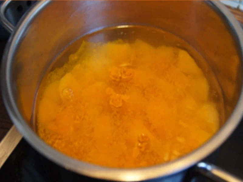 Rezept: Seelachsfilet in Kartoffelpanade mit Gurkensalat und cremigen Kartoffelstampf Bild Nr. 13 Seelachsfilet in Kartoffelpanade mit Gurkensalat und cremigen Kartoffelstampf - Rezept - Bild Nr. 13