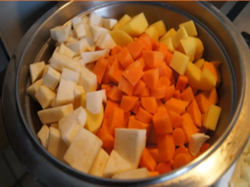 Asiatisch gewürzte Kürbiscremesuppe mit Garneleneinlage - Rezept - Bild Nr. 16310