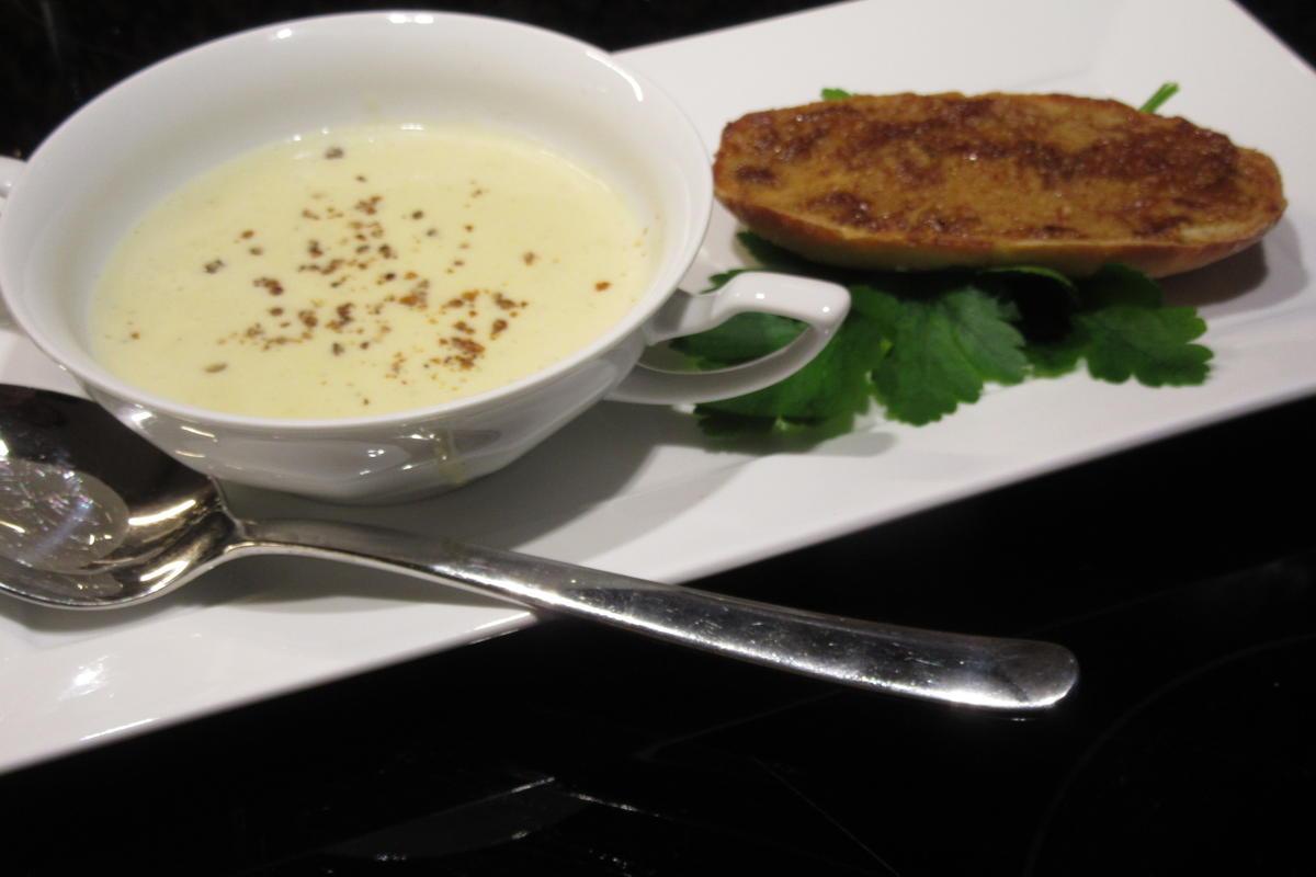 Suppen: Stilton-Suppe mit Feigencrostini - Rezept - Bild Nr. 16306