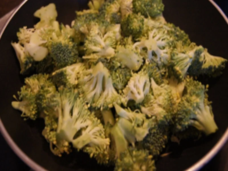 Rezept: Brokkoli-Omelett mit Süßkartoffelstampf Bild Nr. 16322 Brokkoli-Omelett mit Süßkartoffelstampf - Rezept - Bild Nr. 16322