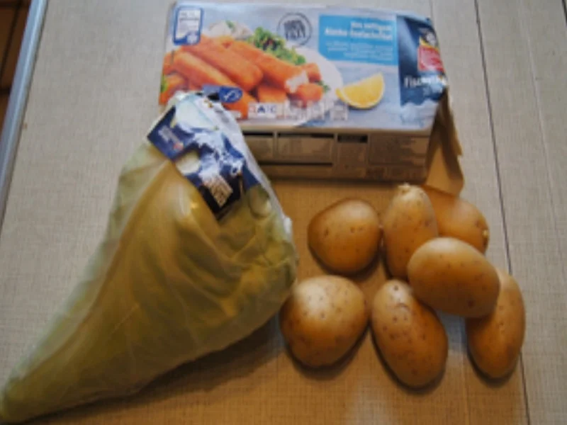 Fischstäbchen mit geschmorten Spitzkohl und Kartoffelstampf - Rezept - Bild Nr. 3