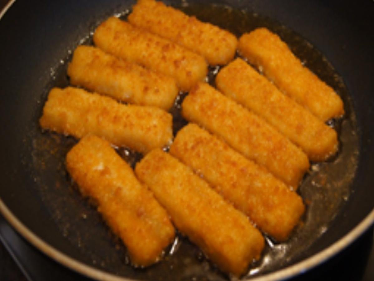 Fischstäbchen mit geschmorten Spitzkohl und Kartoffelstampf - Rezept - Bild Nr. 5