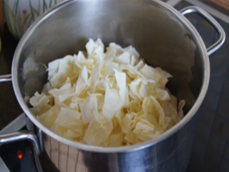 Rezept: Kartoffel-Spitzkohl-Eintopf Bild Nr. 8 Kartoffel-Spitzkohl-Eintopf - Rezept - Bild Nr. 8