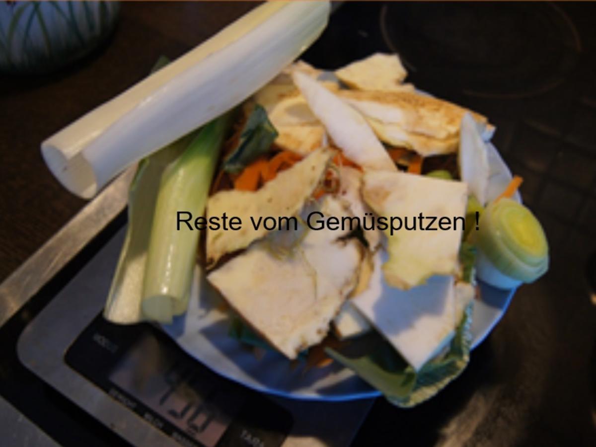 Hühnersuppentopf mit Gemüsemix und Suppennudeln - Rezept - Bild Nr. 16309