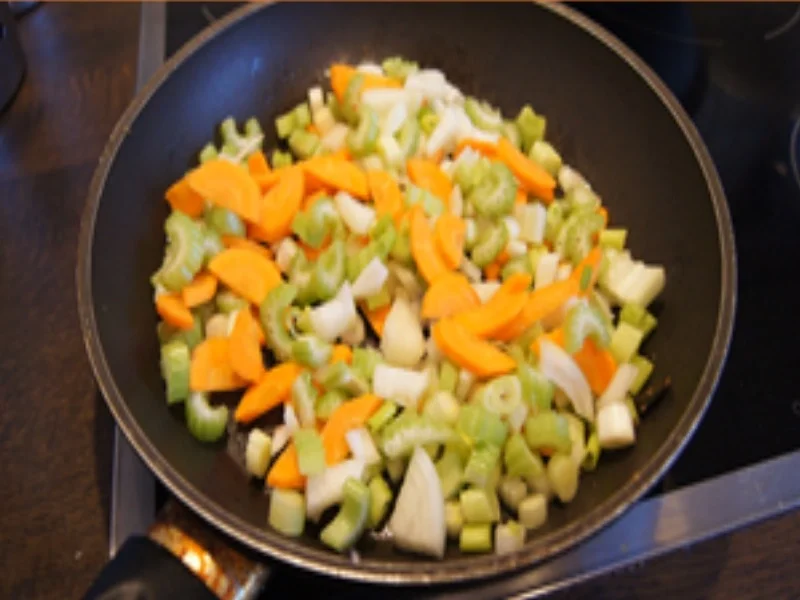 Nudelpfanne mit Gemüsemix und Steinpilzen - Rezept - Bild Nr. 16312