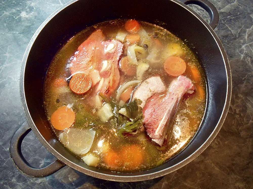 Rezept: Bohneneintopf mit Speck, Kassler und Knacker Bild Nr. 16308 Bohneneintopf mit Speck, Kassler und Knacker - Rezept - Bild Nr. 16308