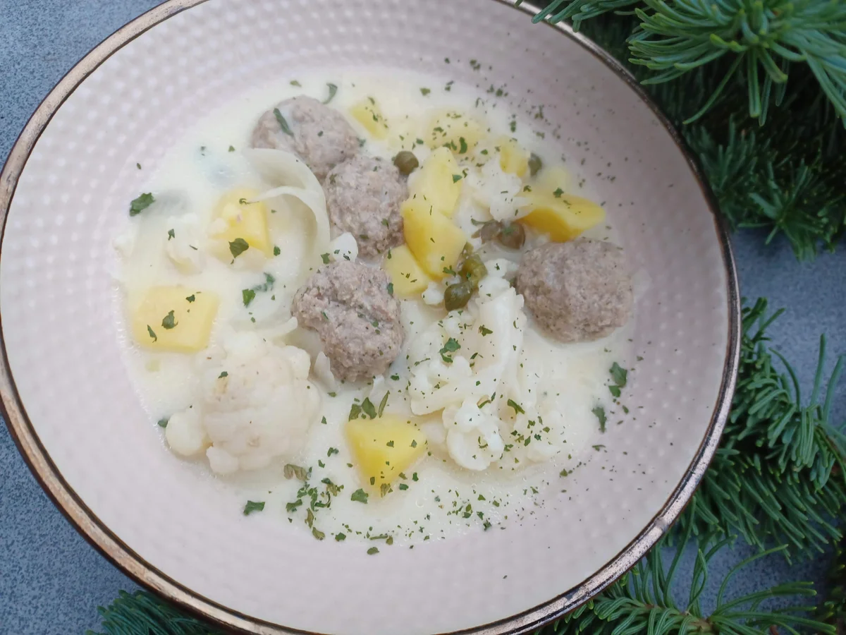 Rezept: Eintopf mit Blumenkohl und Klopsen Bild Nr. 16324 Eintopf mit Blumenkohl und Klopsen - Rezept - Bild Nr. 16324