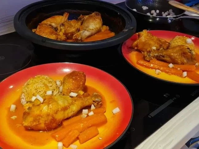 Hähnchen in Curry-Kokos-Sauce aus der Tajine - Rezept - Bild Nr. 16317