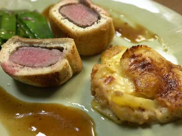 Rezept: Lammrücken im Tramezzinimantel mit Kartoffelgratin Bild Nr. 16315 Lammrücken im Tramezzinimantel mit Kartoffelgratin - Rezept - Bild Nr. 16315