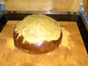 Schinken - Zwiebel - Brot mit Käsehaube - Rezept