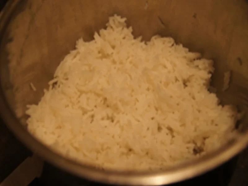 Hähnchenfleischsuppe mit Gemüse, Eierstich und Basmatireis - Rezept - Bild Nr. 16333