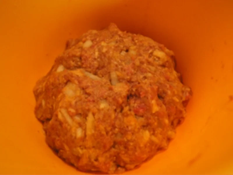 Spiegelei-Buletten mit Bratensauce, Bobby-Bohnen und Kartoffelpilzen - Rezept - Bild Nr. 5