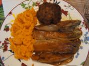 Gebratener Chicorée mit Möhren-Süßkartoffel-Stampf und Buletten von gestern - Rezept - Bild Nr. 2