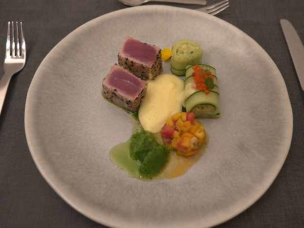 Avocado-Tatar mit Thunfisch und Mango-Pinienkerne-Salsa - Rezept ...