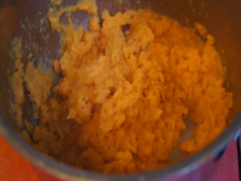 Stielkotelett mit Brokkoli und Möhren-Kartoffel-Stampf - Rezept - Bild Nr. 14