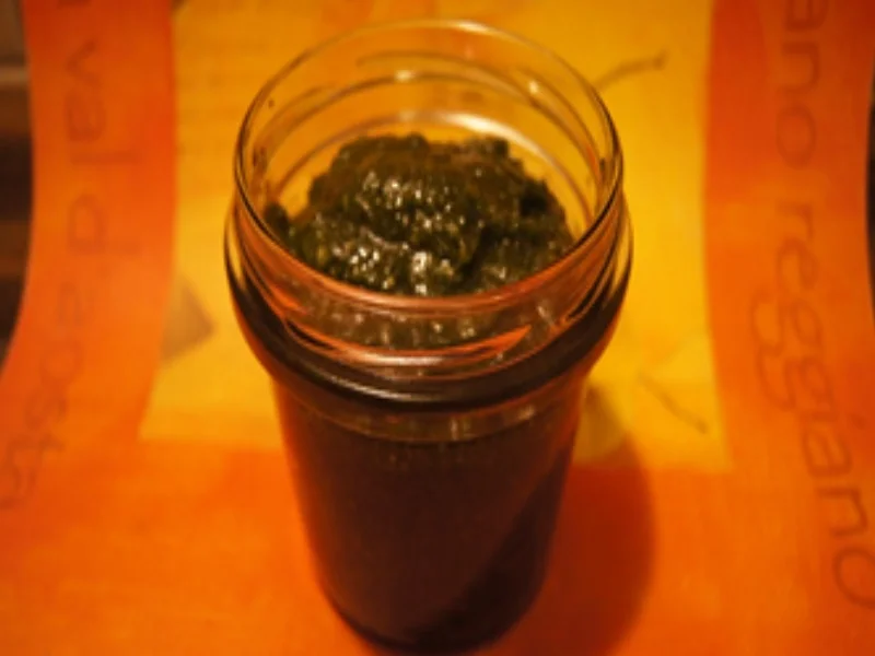 Spaghetti mit Pesto aus Bundmöhrenkraut - Rezept - Bild Nr. 7