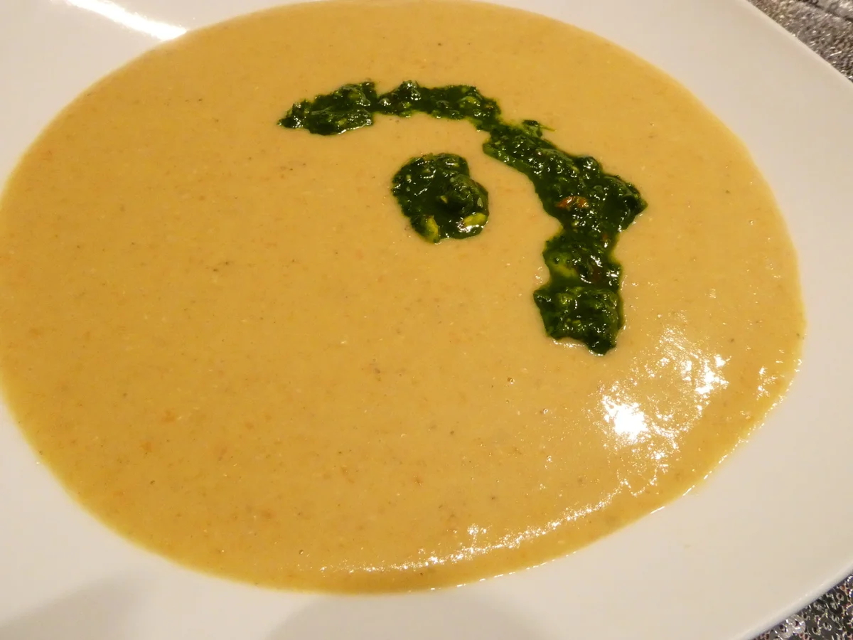 Rote Linsen-Möhrensuppe mit Petersilien-Pesto - Rezept - Bild Nr. 16331
