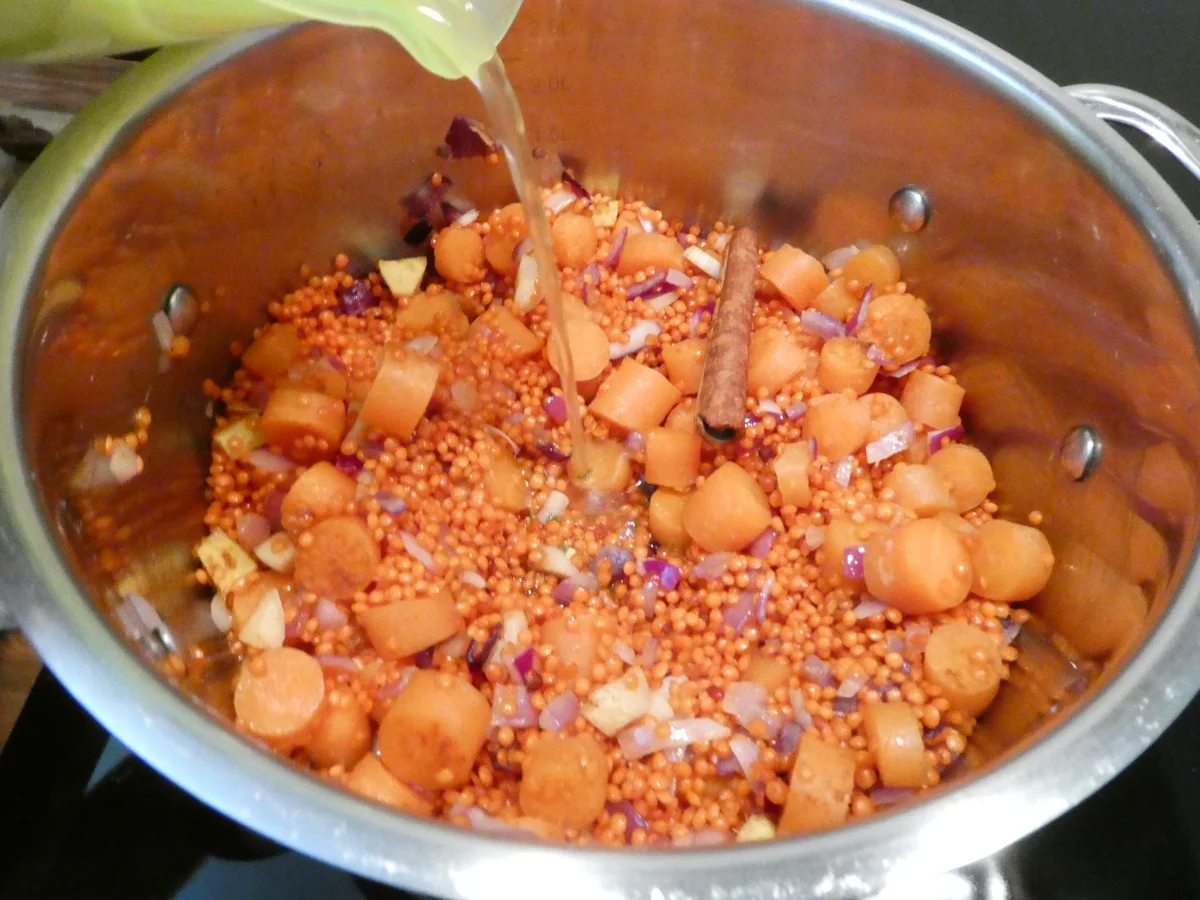 Rote Linsen-Möhrensuppe mit Petersilien-Pesto - Rezept - Bild Nr. 16335