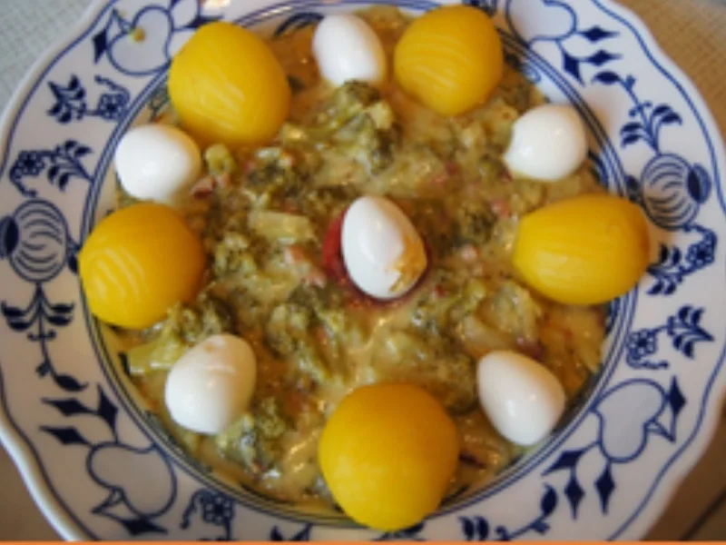 Rezept: Ragout mit Zwiebel- und Schinkenwürfeln, Wachteleiern und Drillingen Bild Nr. 11 Ragout mit Zwiebel- und Schinkenwürfeln, Wachteleiern und Drillingen - Rezept - Bild Nr. 11