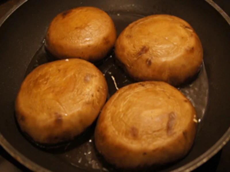 Rezept: Porto Bello mit Rührei Bild Nr. 16333 Porto Bello mit Rührei - Rezept - Bild Nr. 16333