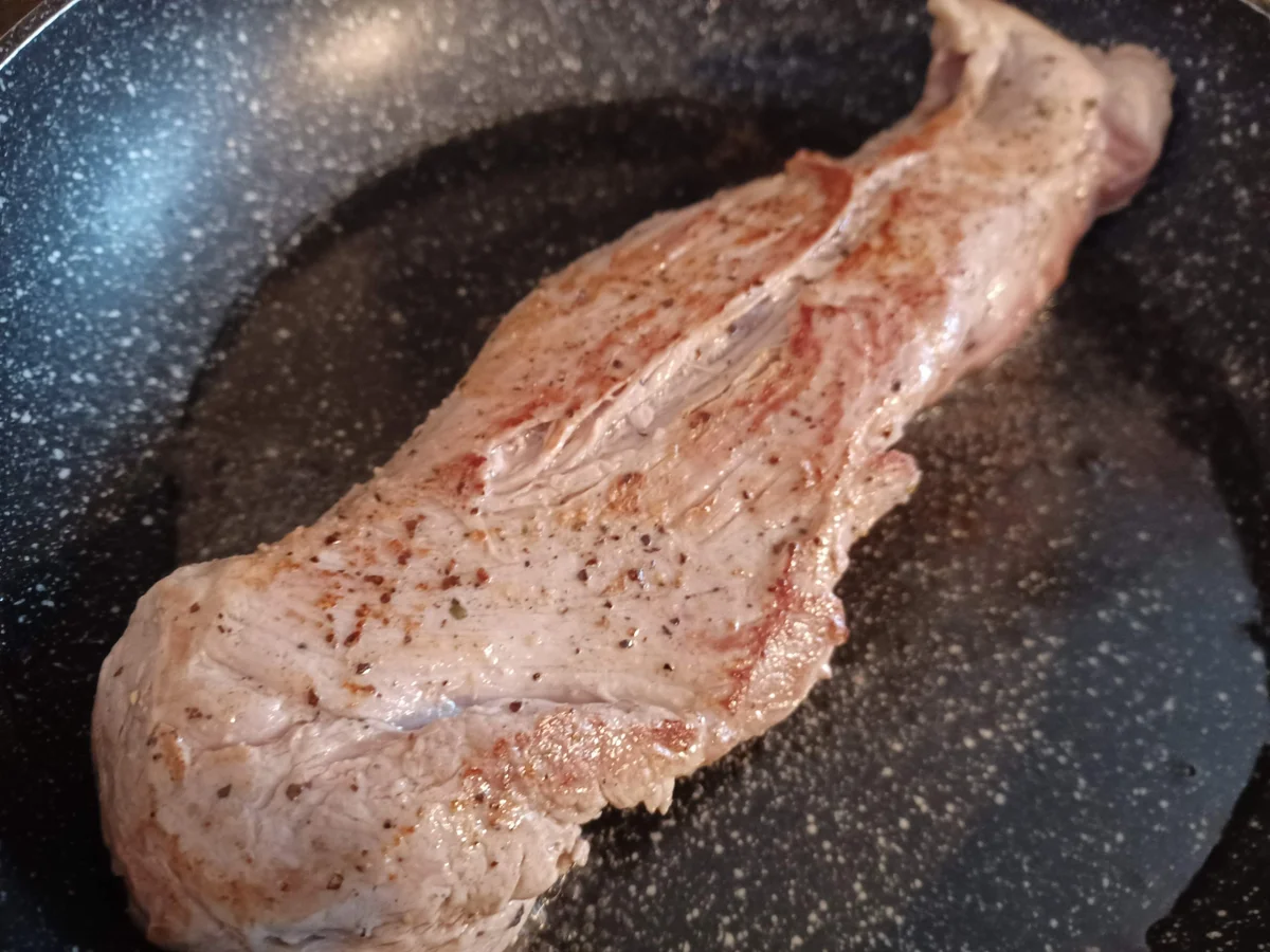 Schweinefilet mit einer aromatischen Kruste - zur kochbar Challenge Dezember 2022 - Rezept - Bild Nr. 16335