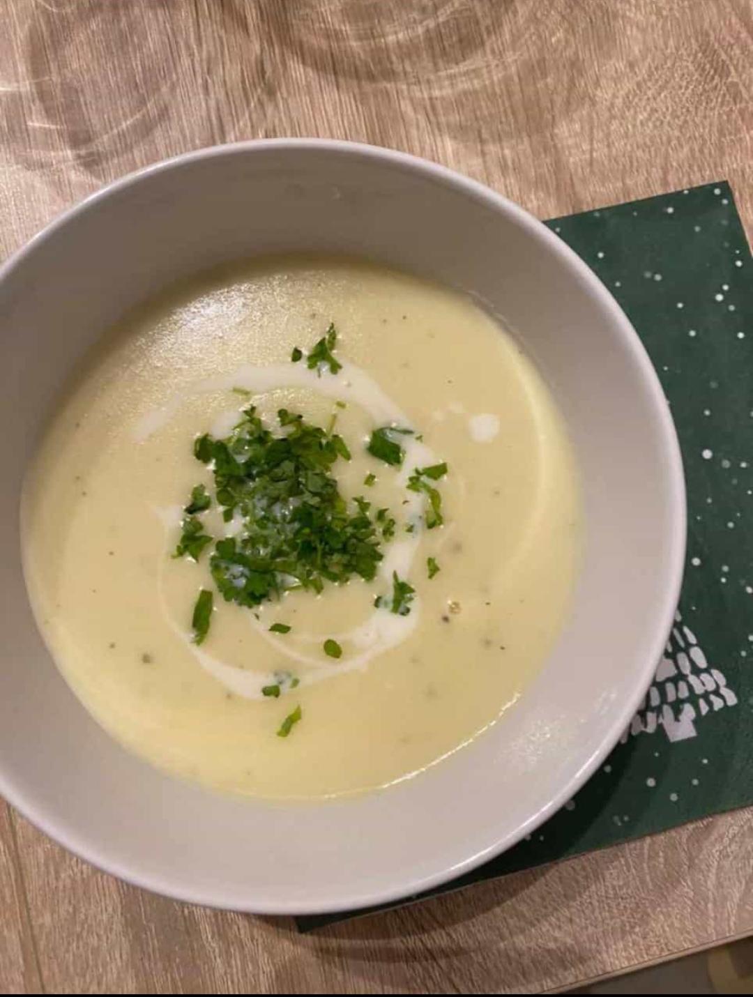 Kartoffelcremesuppe Zur kalten Jahreszeit - Rezept mit Bild - kochbar.de