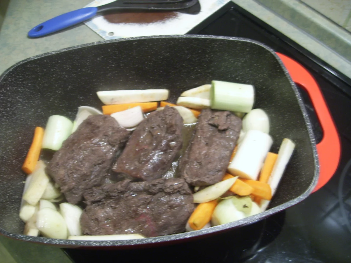 Wildschweinrücken an Lebkuchensoße - Rezept - Bild Nr. 16332