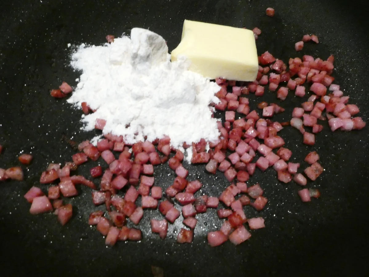 Königsberger Klopse mit Kapern-Schinken-Sauce - Rezept - Bild Nr. 16342