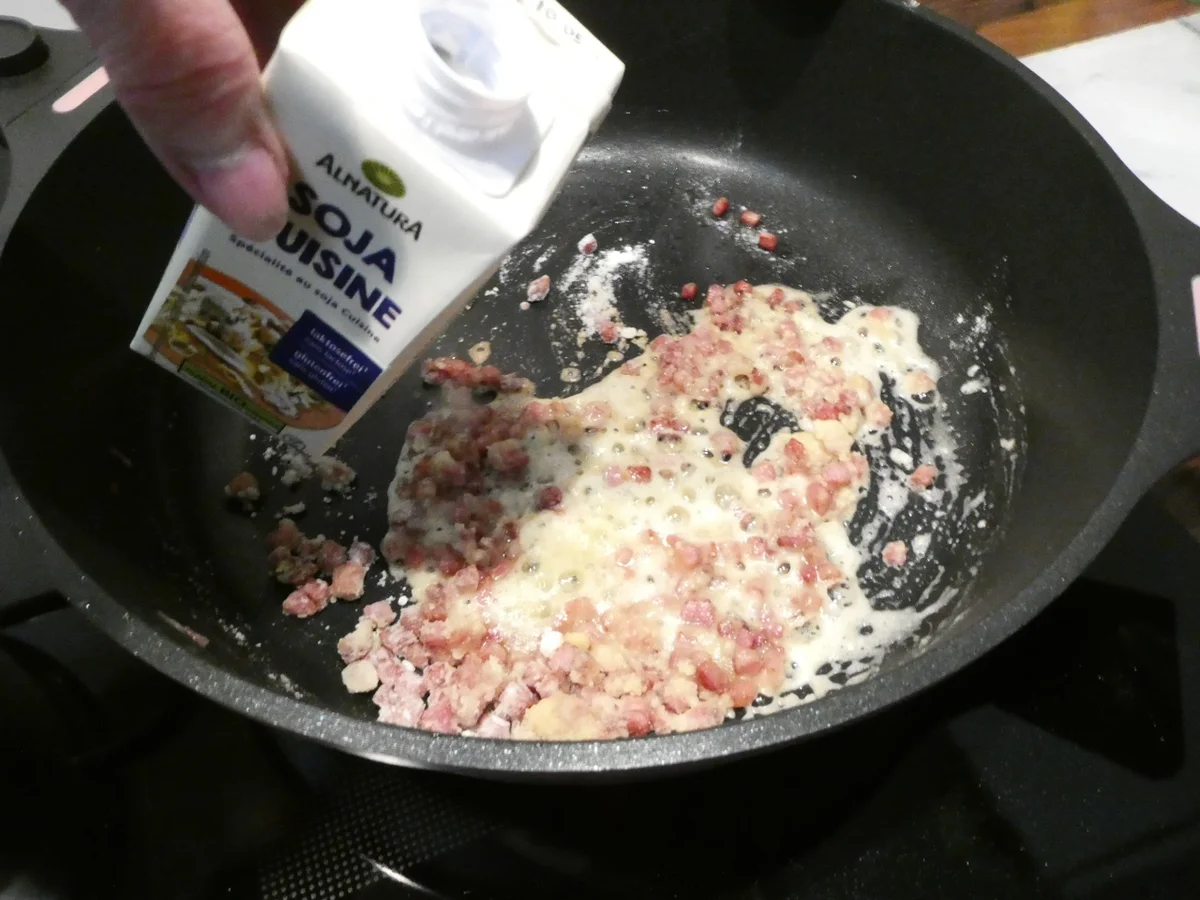 Königsberger Klopse mit Kapern-Schinken-Sauce - Rezept - Bild Nr. 16343