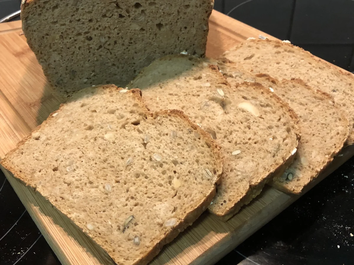 Bine`s Körnerbrot - Rezept - Bild Nr. 16343
