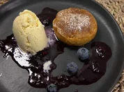 Heidelbeer-Ragout mit Vanille-Eis - Rezept - Bild Nr. 16346