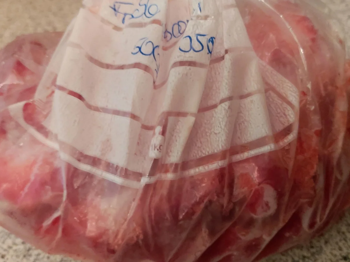 Rezept: Lillet Hot Erdbeere zur kochbar Challenge Dezember 2022 Bild Nr. 16347 Lillet Hot Erdbeere zur kochbar Challenge Dezember 2022 - Rezept - Bild Nr. 16347