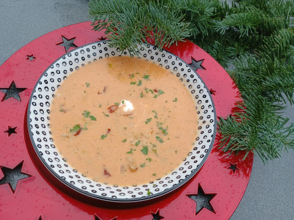 Rezept: Käse - Hackfleisch - Suppe zur kochbar Challenge Dezember 2022 Bild Nr. 16343 Käse - Hackfleisch - Suppe zur kochbar Challenge Dezember 2022 - Rezept - Bild Nr. 16343