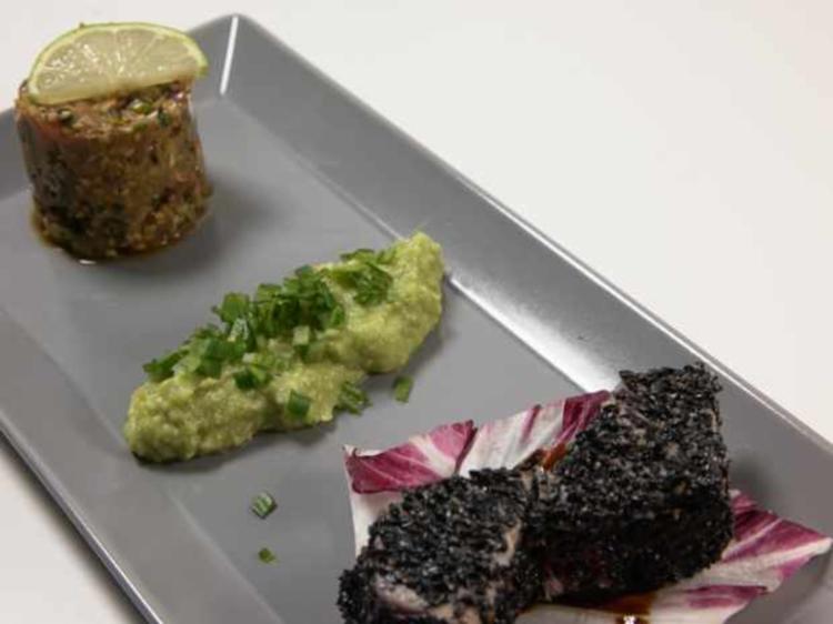 Thunfisch-Tatar mit Avocado-Gurken-Mus und Tataki - Rezept - kochbar.de