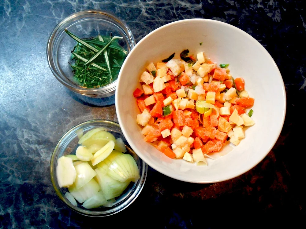 Rezept: Mini-Rouladen mit fast mediteraner Füllung Bild Nr. 16351 Mini-Rouladen mit fast mediteraner Füllung - Rezept - Bild Nr. 16351