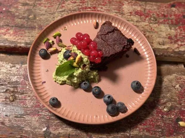 Schokokuchen an Pistaziencreme - Rezept - Bild Nr. 2