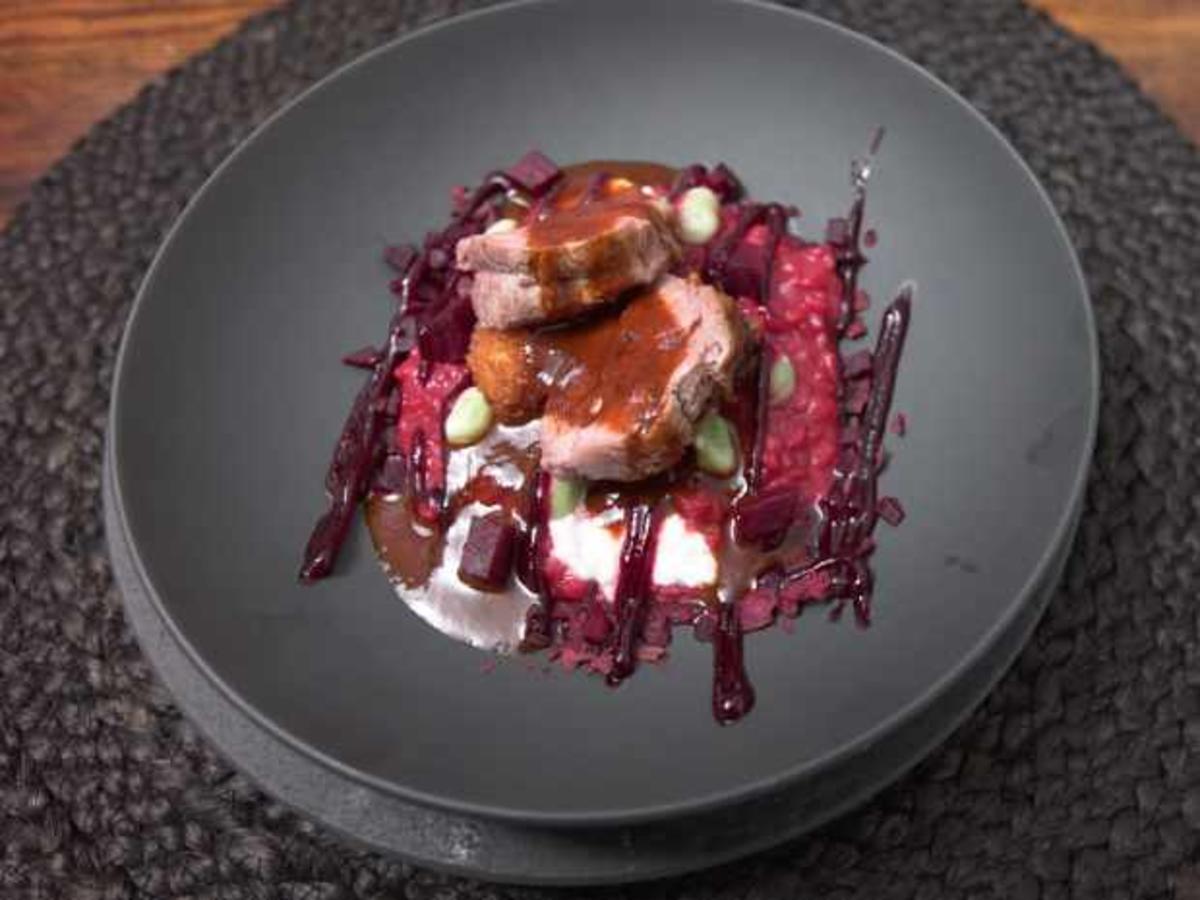 Rote-Beete-Risotto mit Kalbsfilet - Rezept - kochbar.de