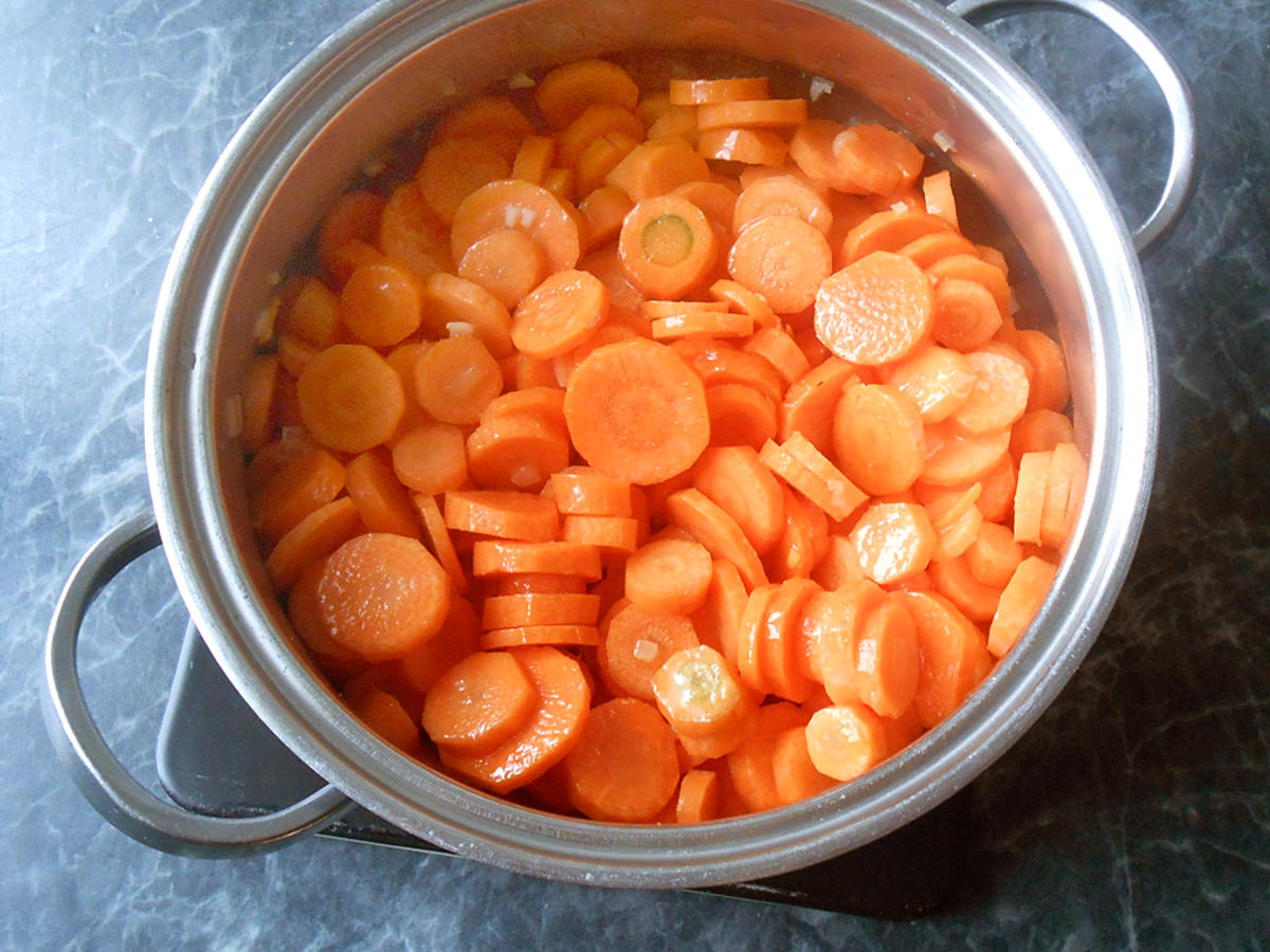 Carottes Vichy Vichy Karotten - schnell &amp; einfach - 36 kcal/100g