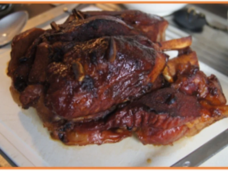 Geräucherte Schweinehaxe mit Sauce, pikanten Sauerkraut und Seidenknödel - Rezept - Bild Nr. 10