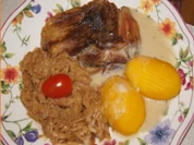 Schinkeneisbein mit heller Sauce, pikanten Sauerkraut und Salz-Kartoffeln - Rezept - Bild Nr. 16347