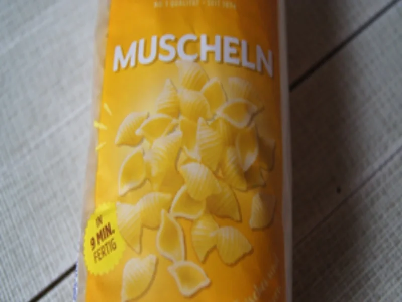 Muschelnudeln mit roten Gemüse-Garnelen-Curry - Rezept - Bild Nr. 16349