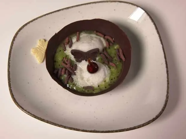 Rezept: Fruchtig eisige Schokoladenwurmschale Bild Nr. 16348 Fruchtig eisige Schokoladenwurmschale - Rezept - Bild Nr. 16348