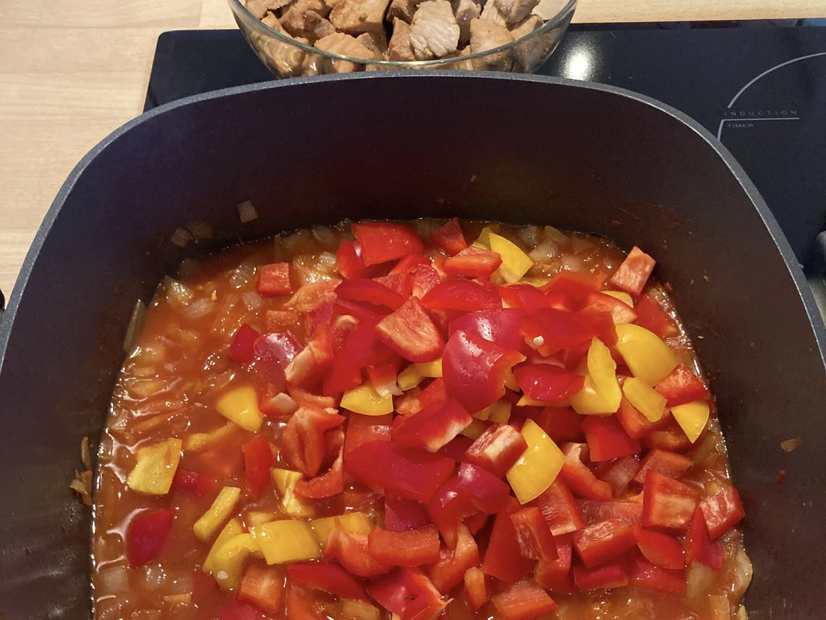 Rezept: Slow-Food-Gulasch vom Bioschwein Bild Nr. 16350 Slow-Food-Gulasch vom Bioschwein - Rezept - Bild Nr. 16350