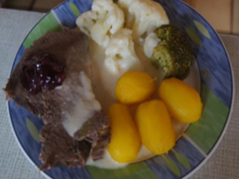 Tafelspitz mit Meerrettich-Rahmsauce, Bluccoli und Drillingen - Rezept - Bild Nr. 14