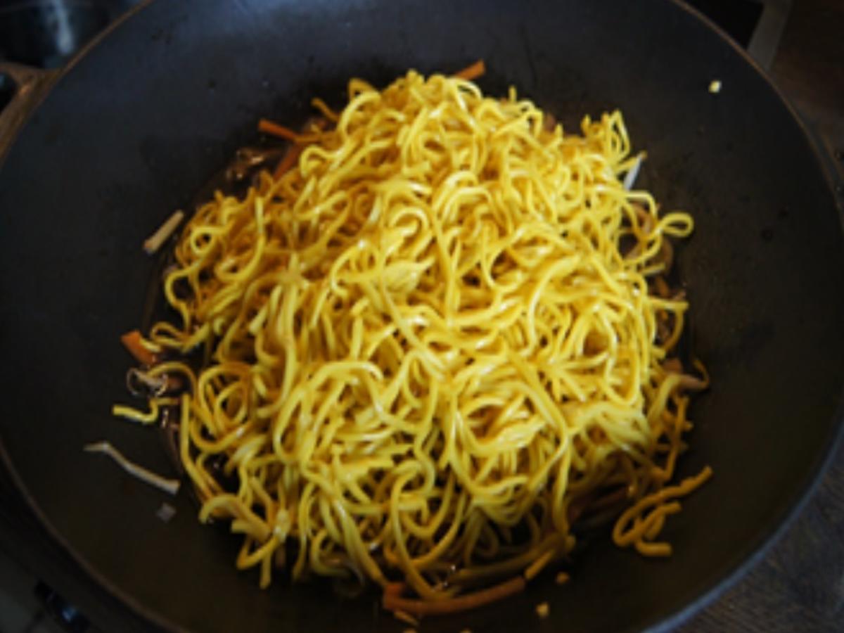 Mein Chow-Mein - Rezept - Bild Nr. 16360