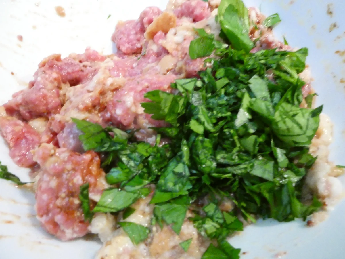 Rezept: Frikadellen mit Kartoffelstampf Bild Nr. 16358 Frikadellen mit Kartoffelstampf - Rezept - Bild Nr. 16358