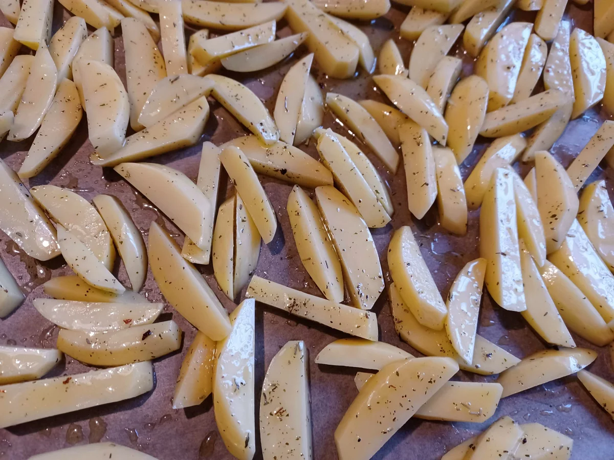 Rezept: Schnitzel mit Pommes und Rosenkohl / Blumenkohl Bild Nr. 16353 Schnitzel mit Pommes und Rosenkohl / Blumenkohl - Rezept - Bild Nr. 16353