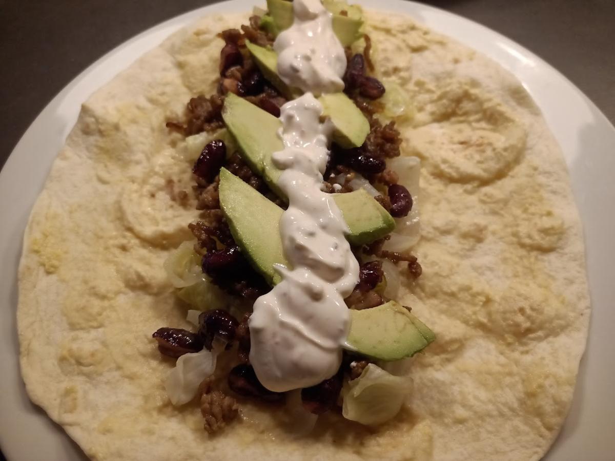 Bohnen-Hack-Wraps mit Avocado - Rezept mit Bild - kochbar.de